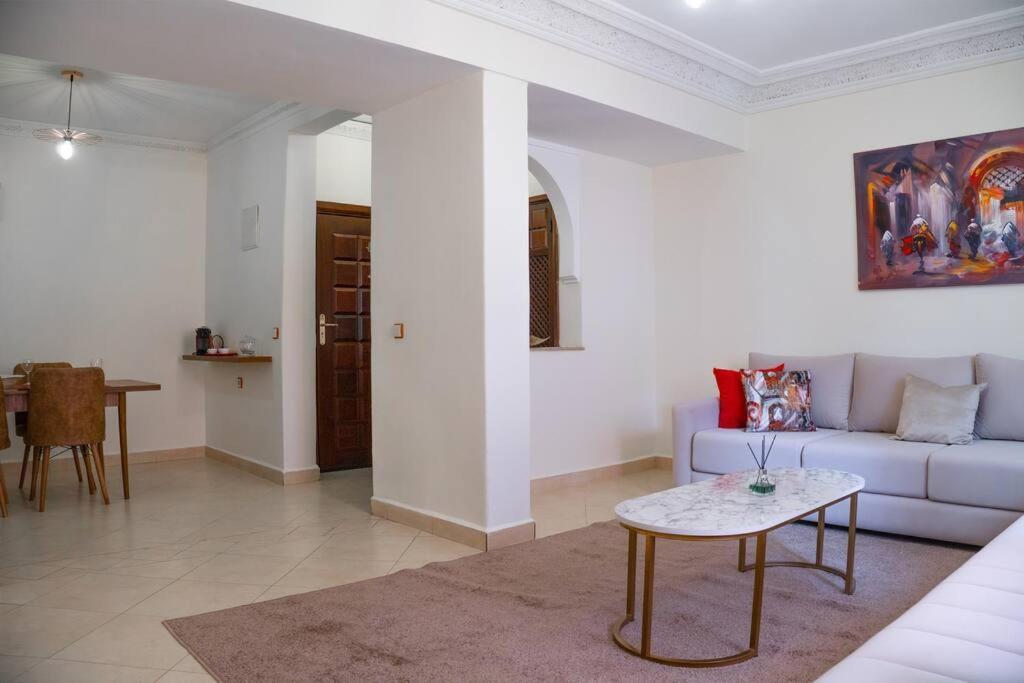 Appart Bien Place Et Fonctionnel Марракеш Экстерьер фото